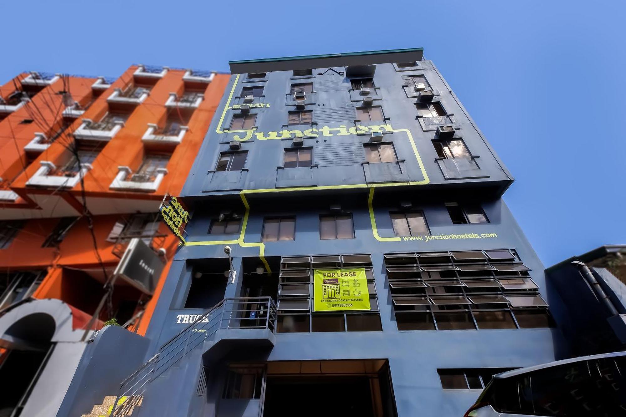 Spot On Junction Hostel San Pedro Makati Exterior foto